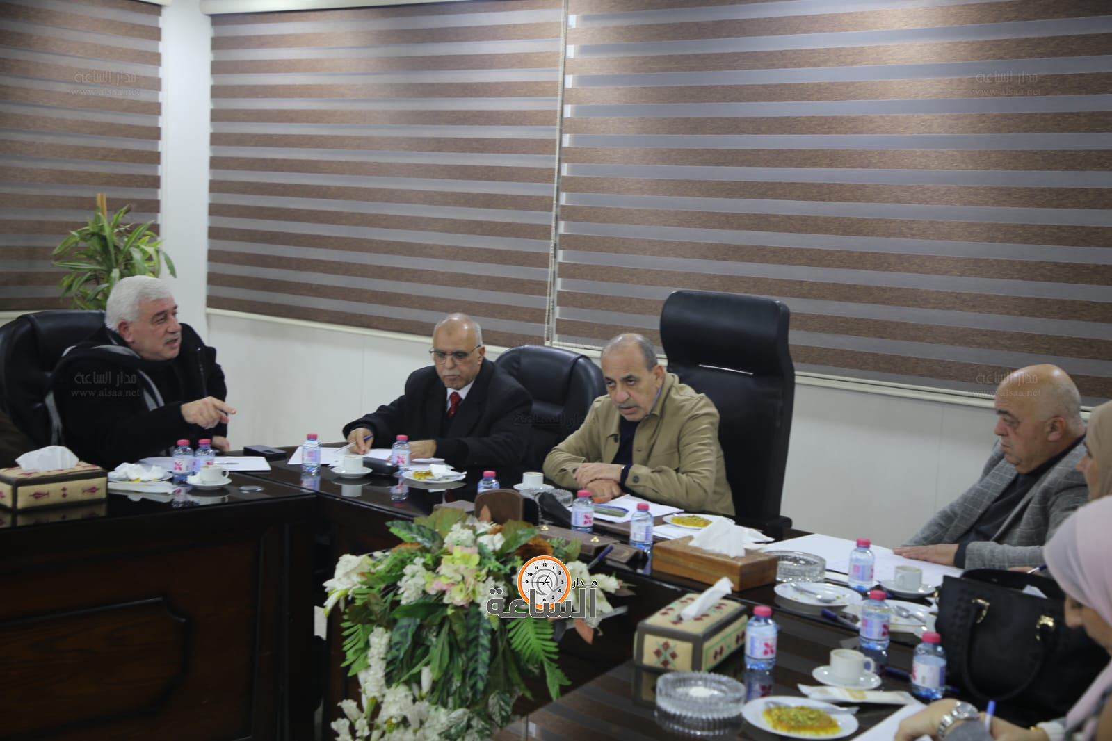 Madar Al-Saa Images 0.057087238236577575