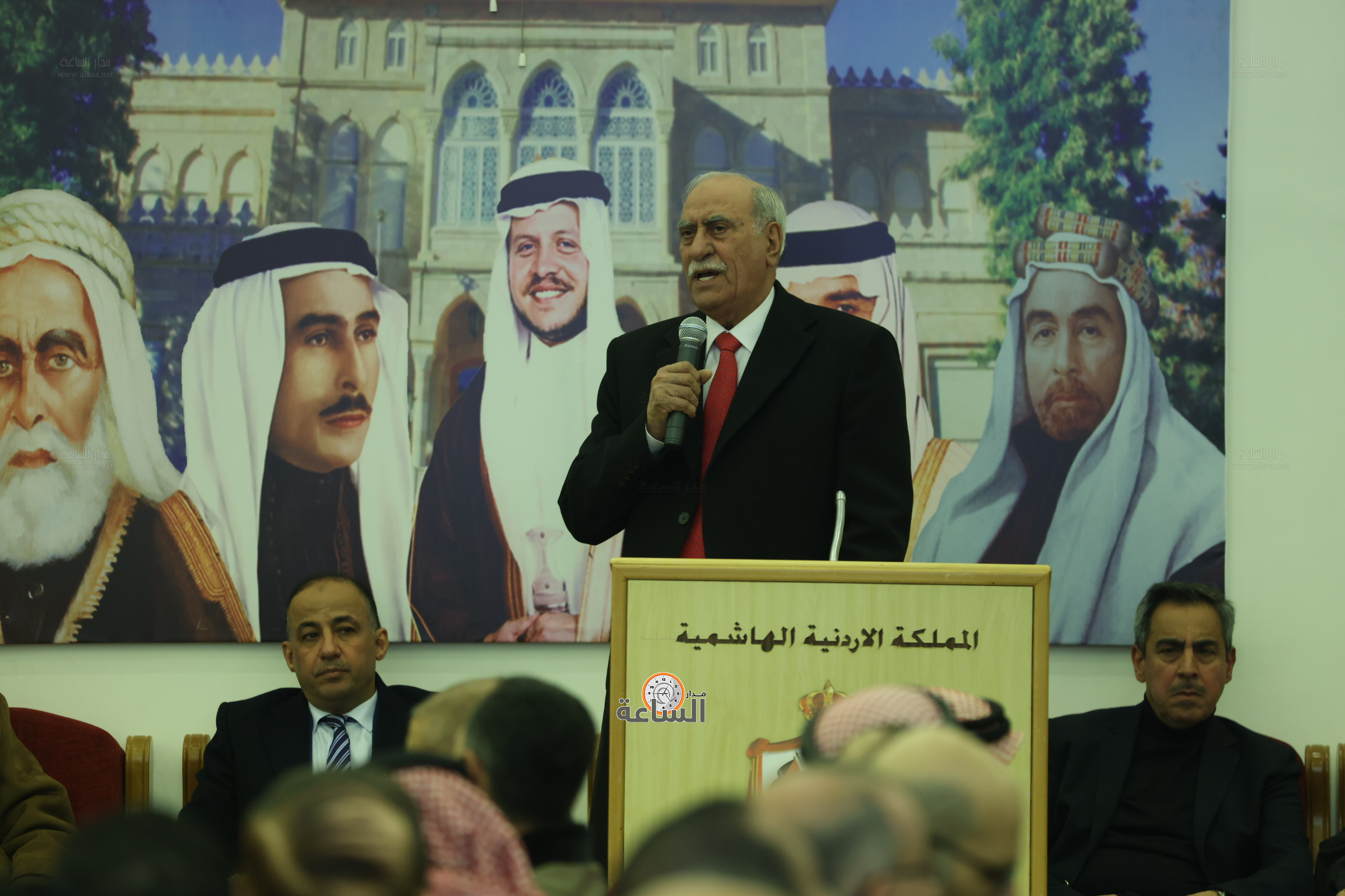 Madar Al-Saa Images 0.8018673491697373