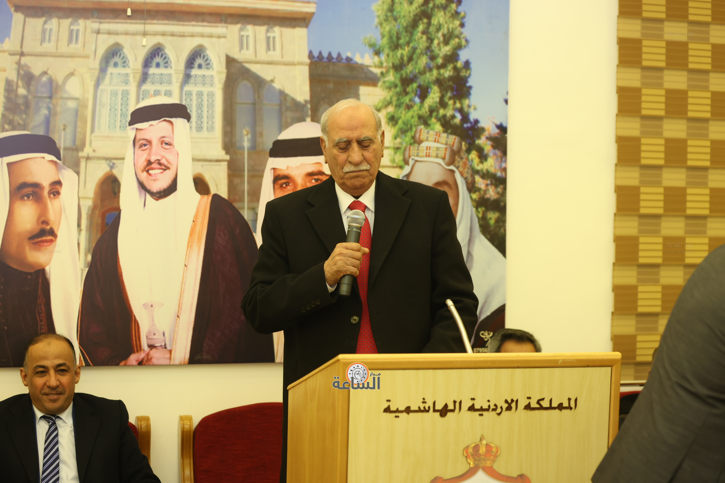 Madar Al-Saa Images 0.37276813352350013