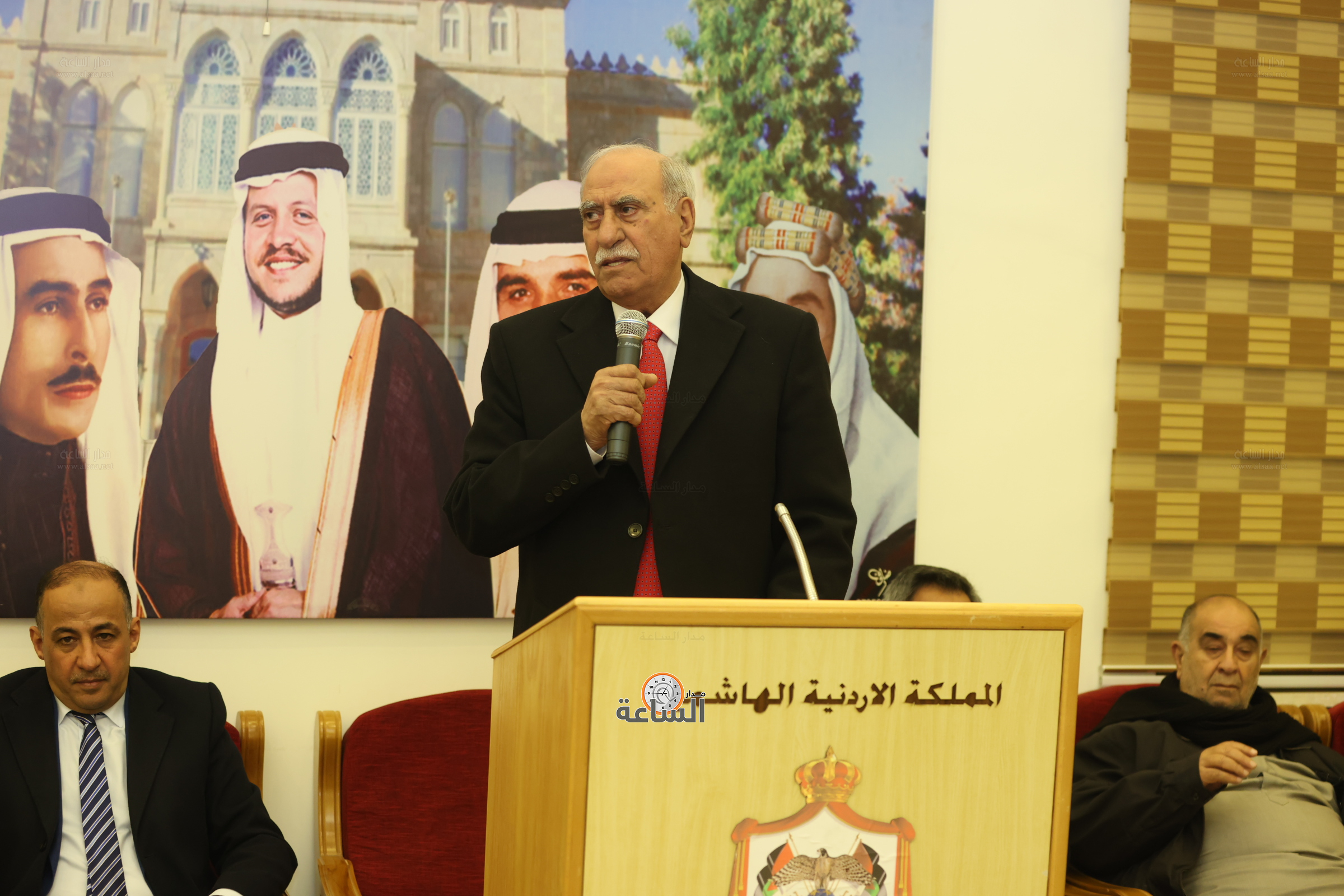 Madar Al-Saa Images 0.17375130453023802