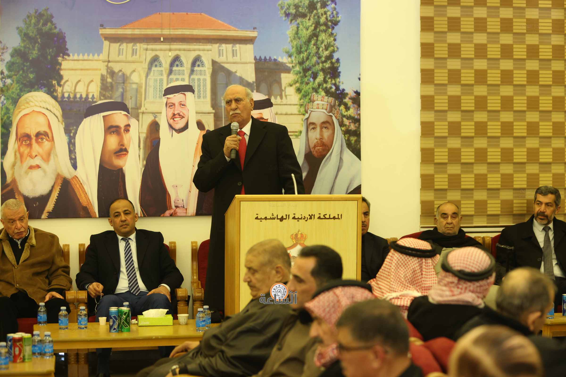 Madar Al-Saa Images 0.17519348594914175