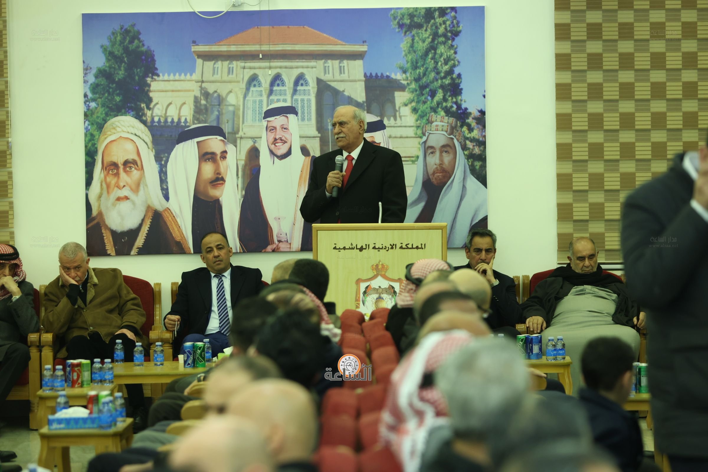 Madar Al-Saa Images 0.38800809902908995