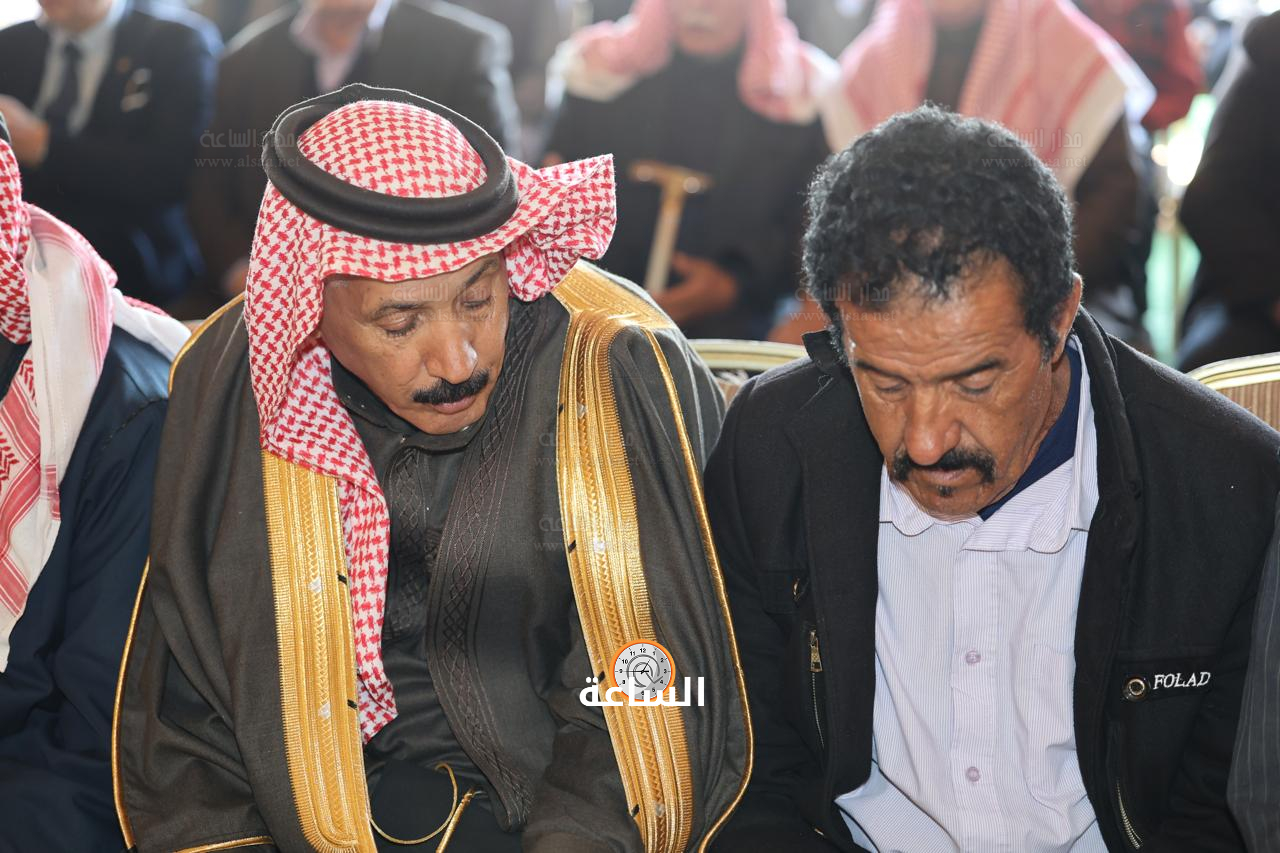 Madar Al-Saa Images 0.49785146379103773