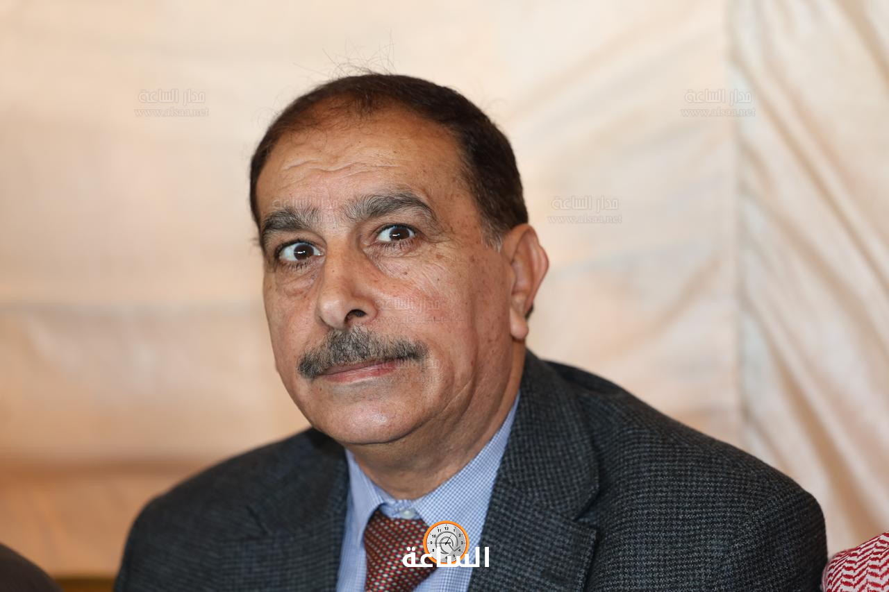 Madar Al-Saa Images 0.7339190653014233