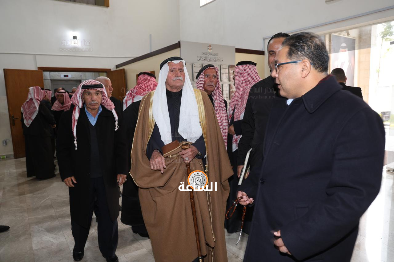 Madar Al-Saa Images 0.8946286382559657