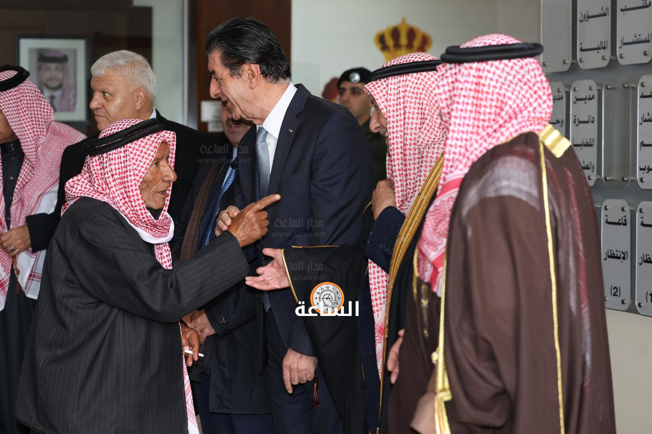 Madar Al-Saa Images 0.5507383456297994