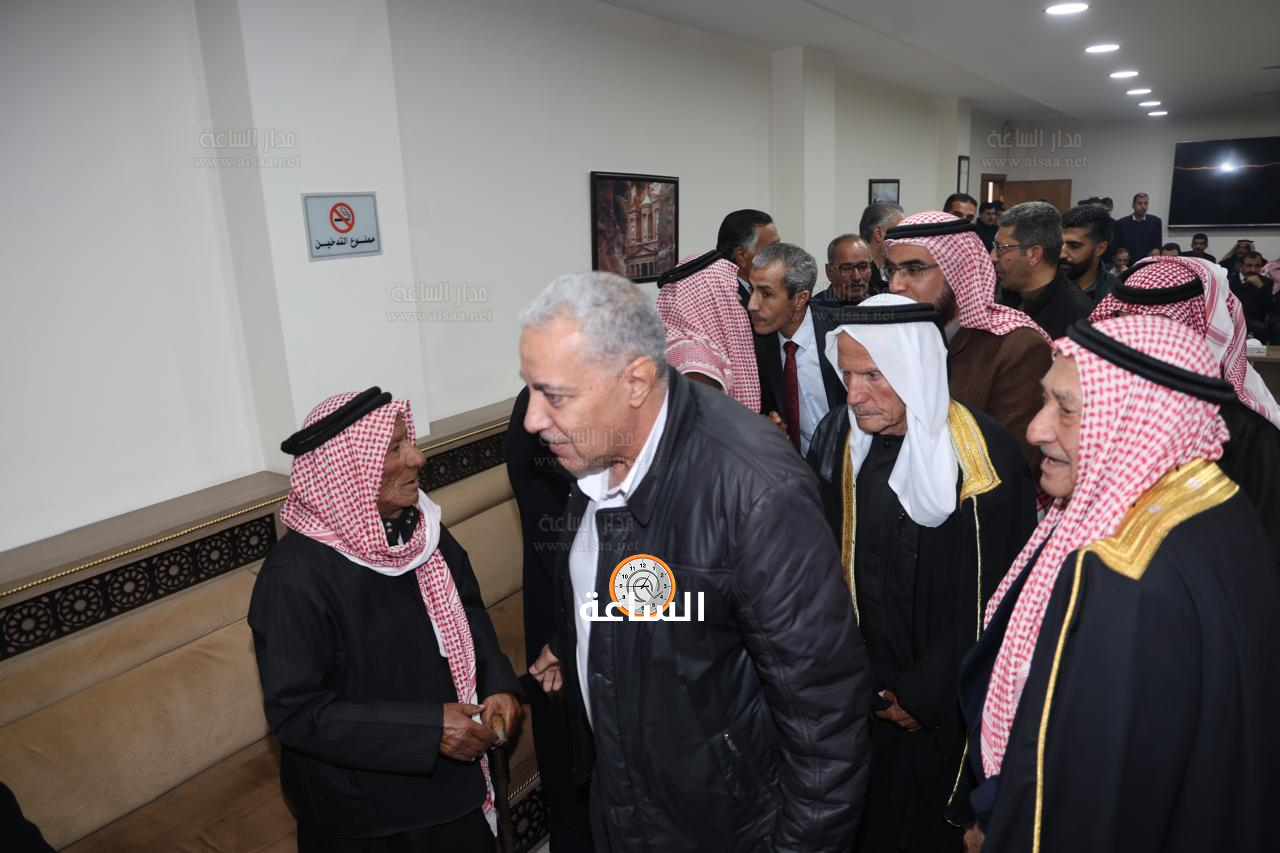 Madar Al-Saa Images 0.3561637831296931