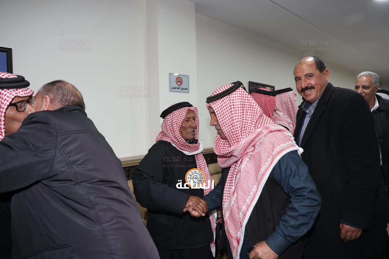 Madar Al-Saa Images 0.9466717152426382