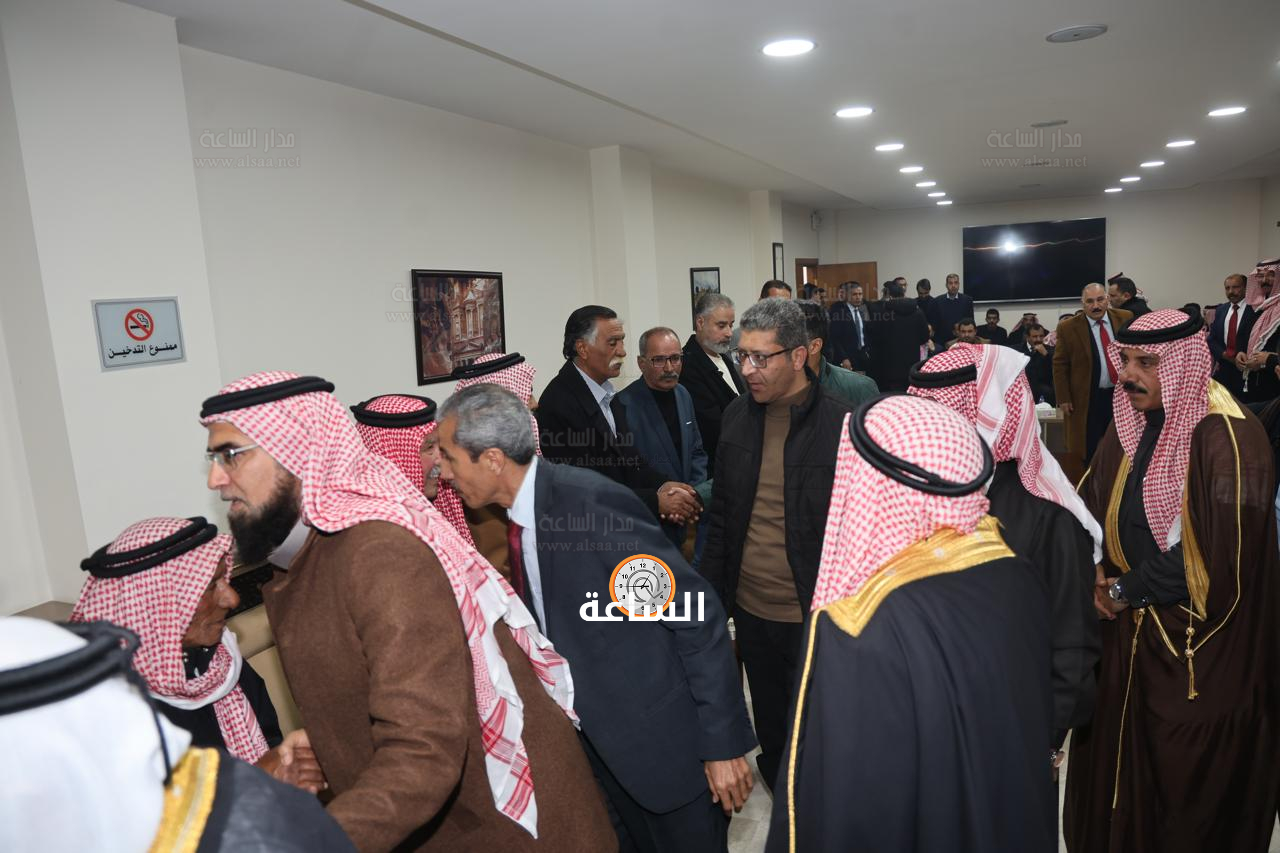 Madar Al-Saa Images 0.4487894095109156