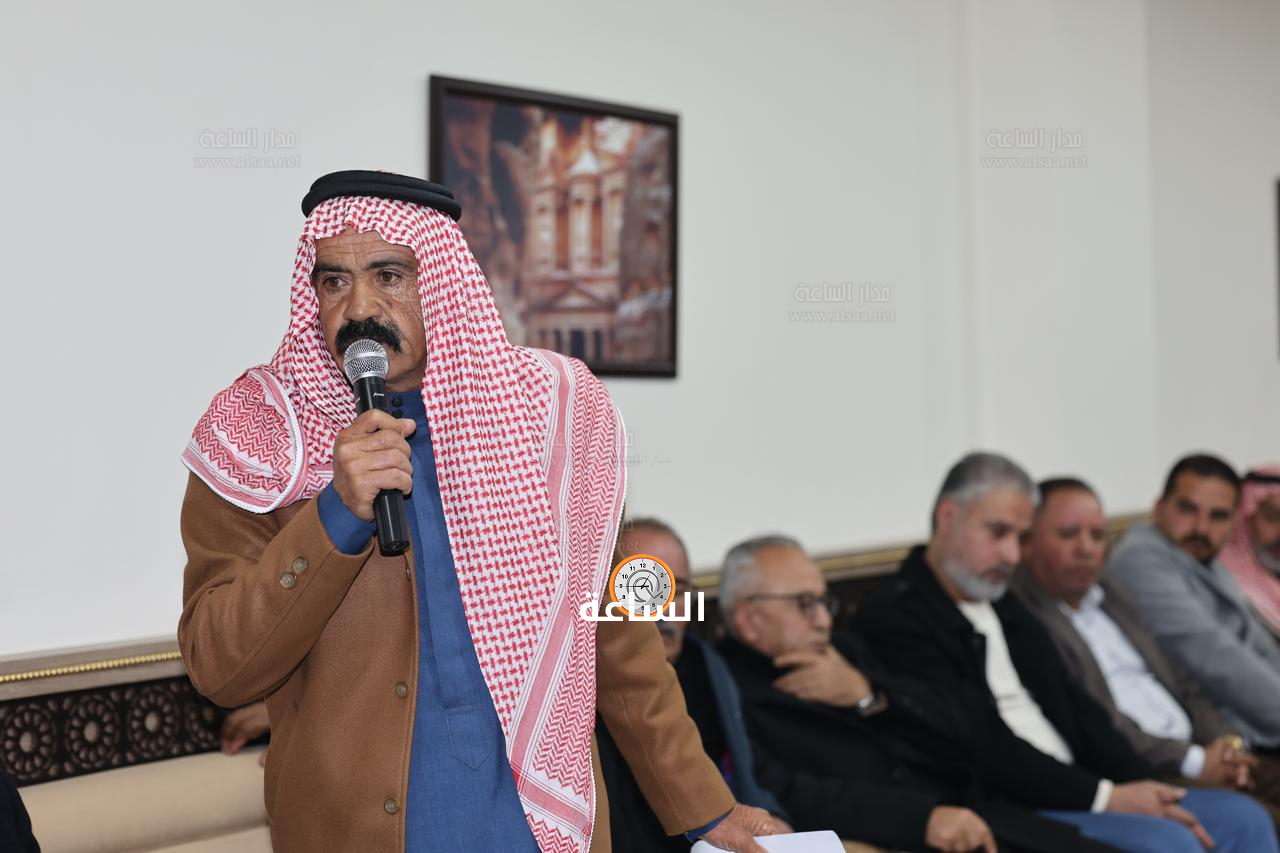 Madar Al-Saa Images 0.37408346359579436