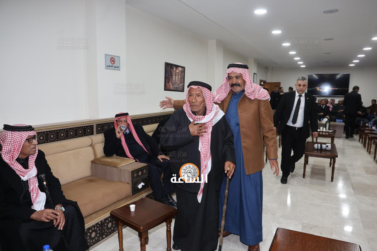 Madar Al-Saa Images 0.45095398830270905