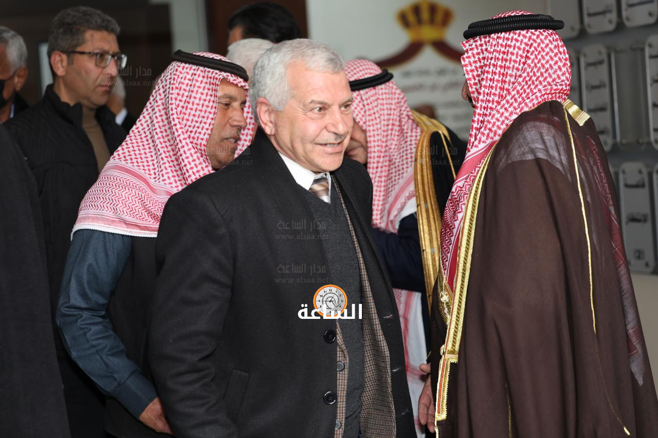 Madar Al-Saa Images 0.04373549535097465