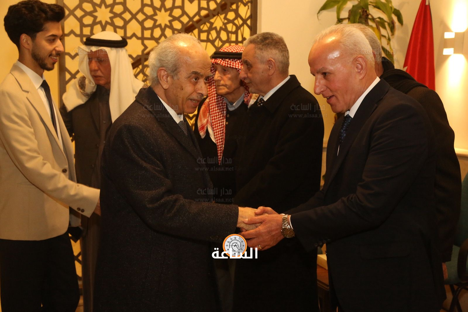 Madar Al-Saa Images 0.721071420257384