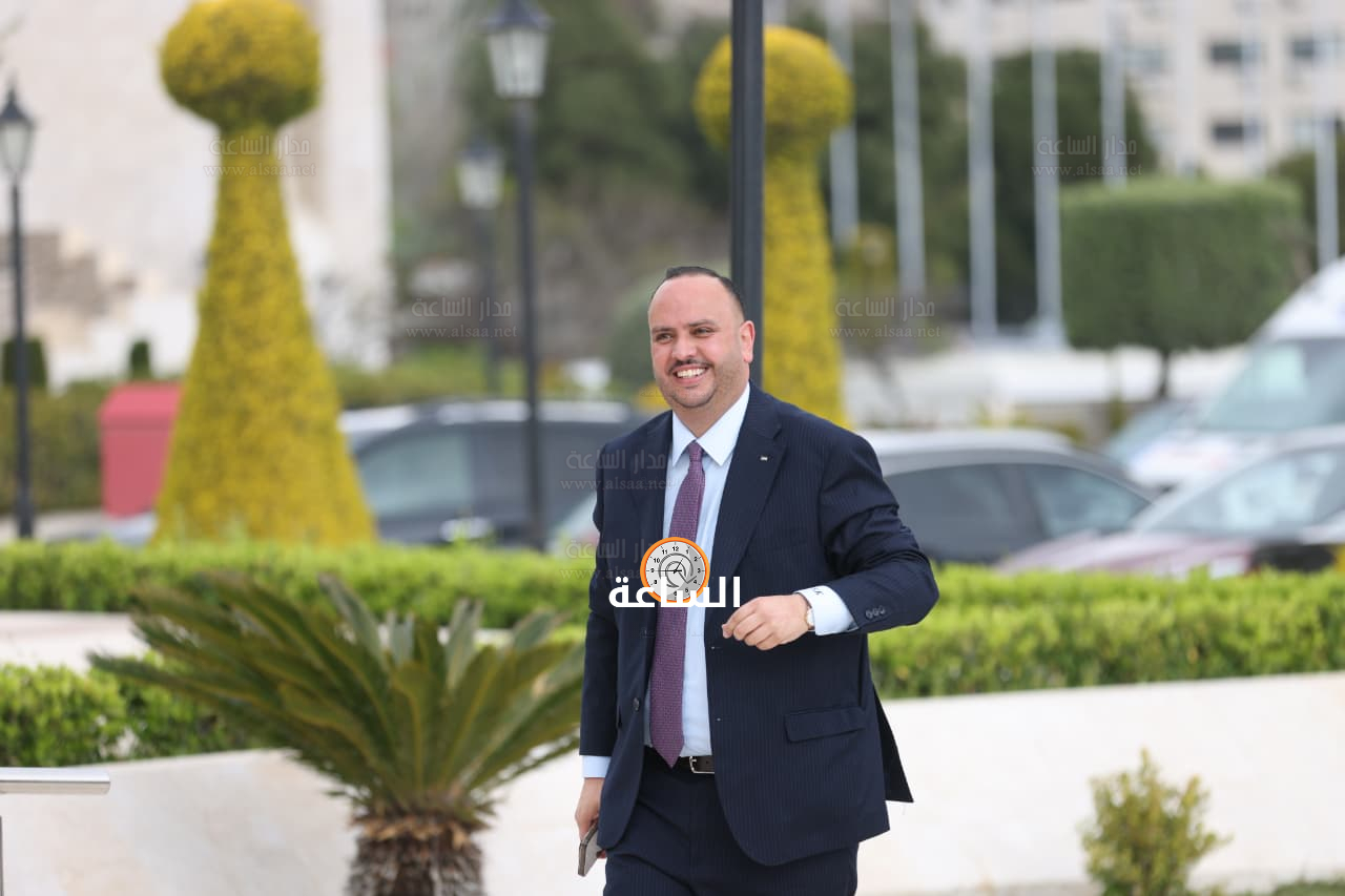 Madar Al-Saa Images 0.7309080640258018