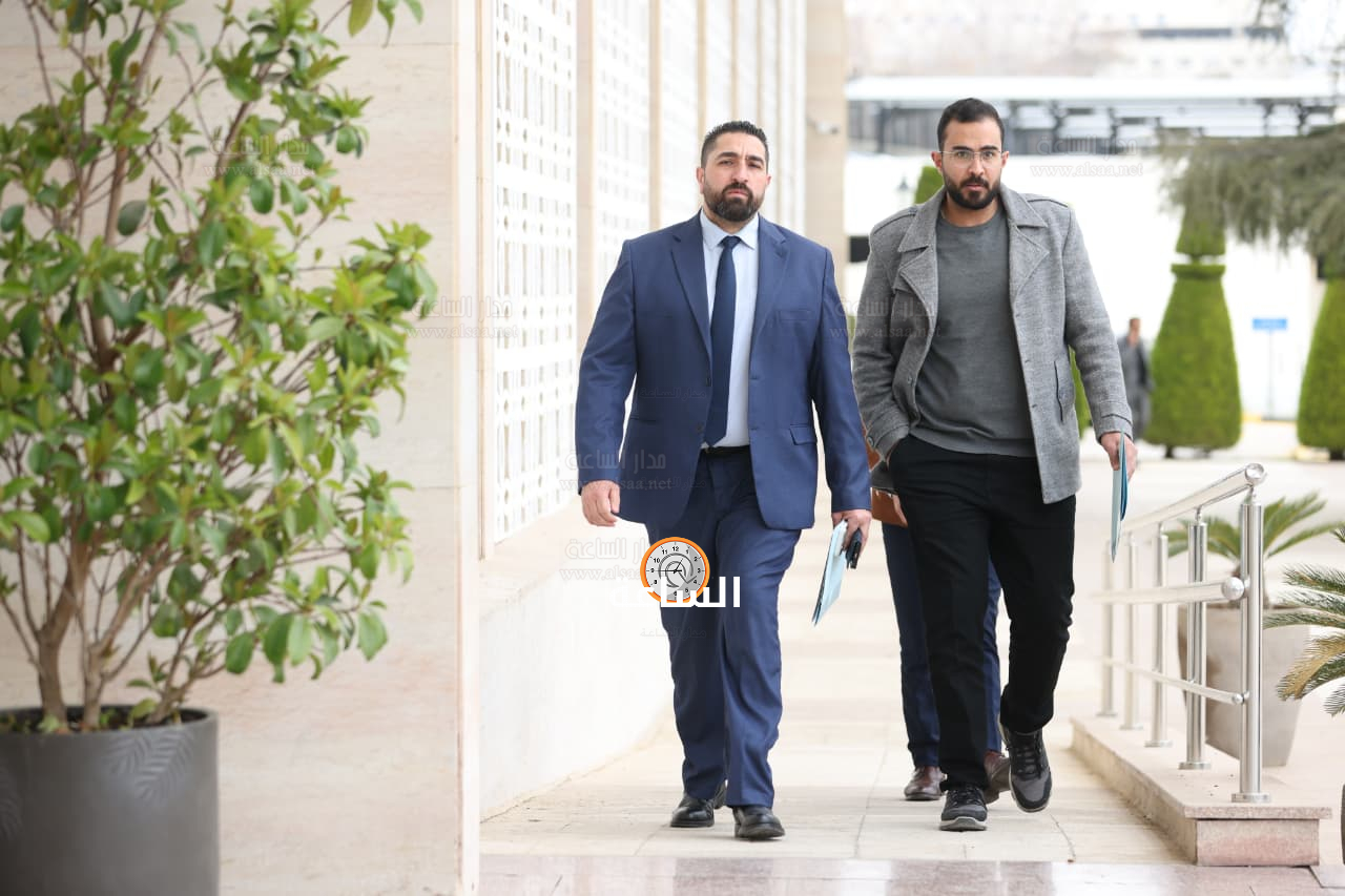 Madar Al-Saa Images 0.24082914928957366