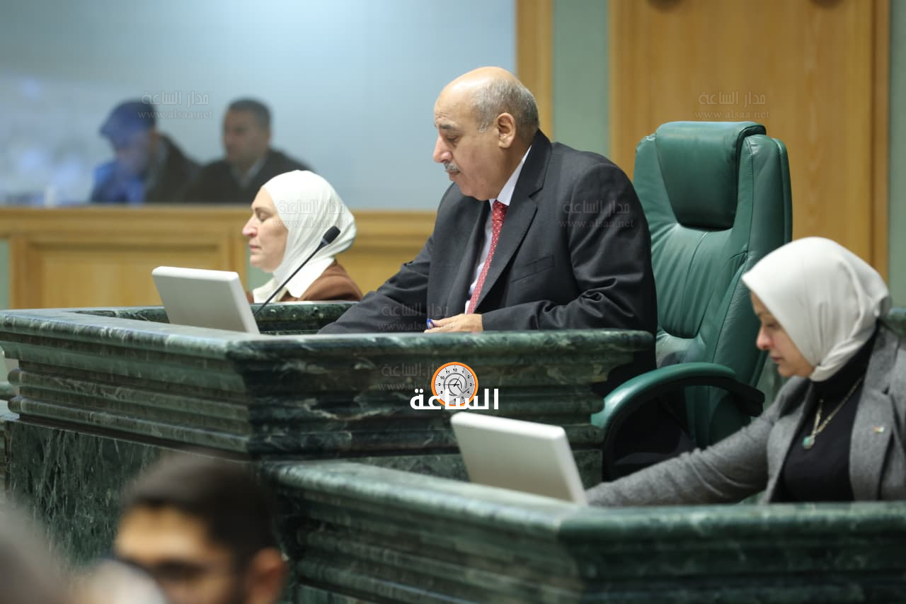 Madar Al-Saa Images 0.682763738054187