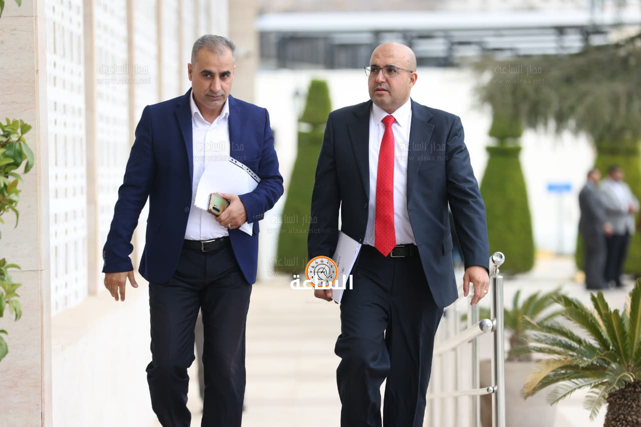 Madar Al-Saa Images 0.6471952703050915