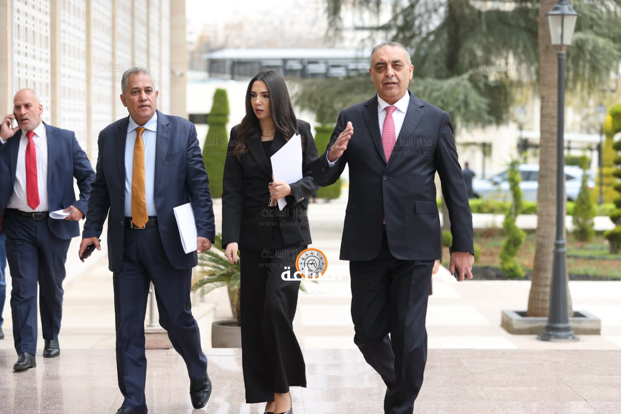 Madar Al-Saa Images 0.23418219414815378