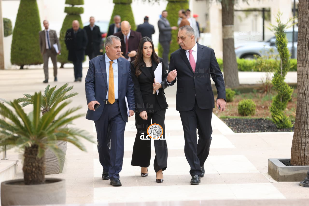 Madar Al-Saa Images 0.1266313525726681