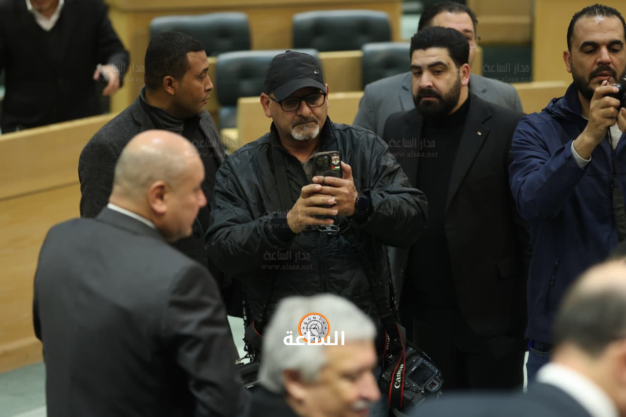 Madar Al-Saa Images 0.928192691492094