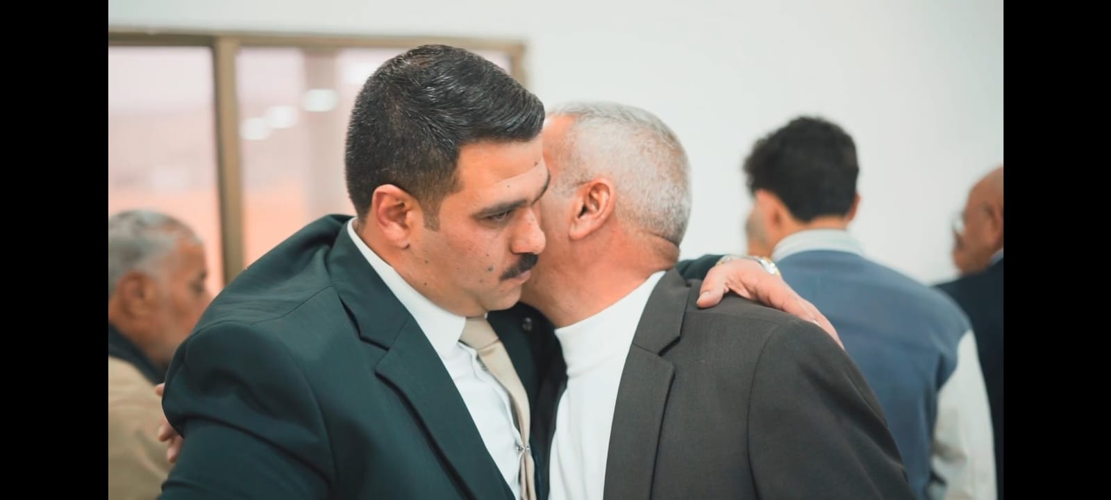 Madar Al-Saa Images 0.972327785691919