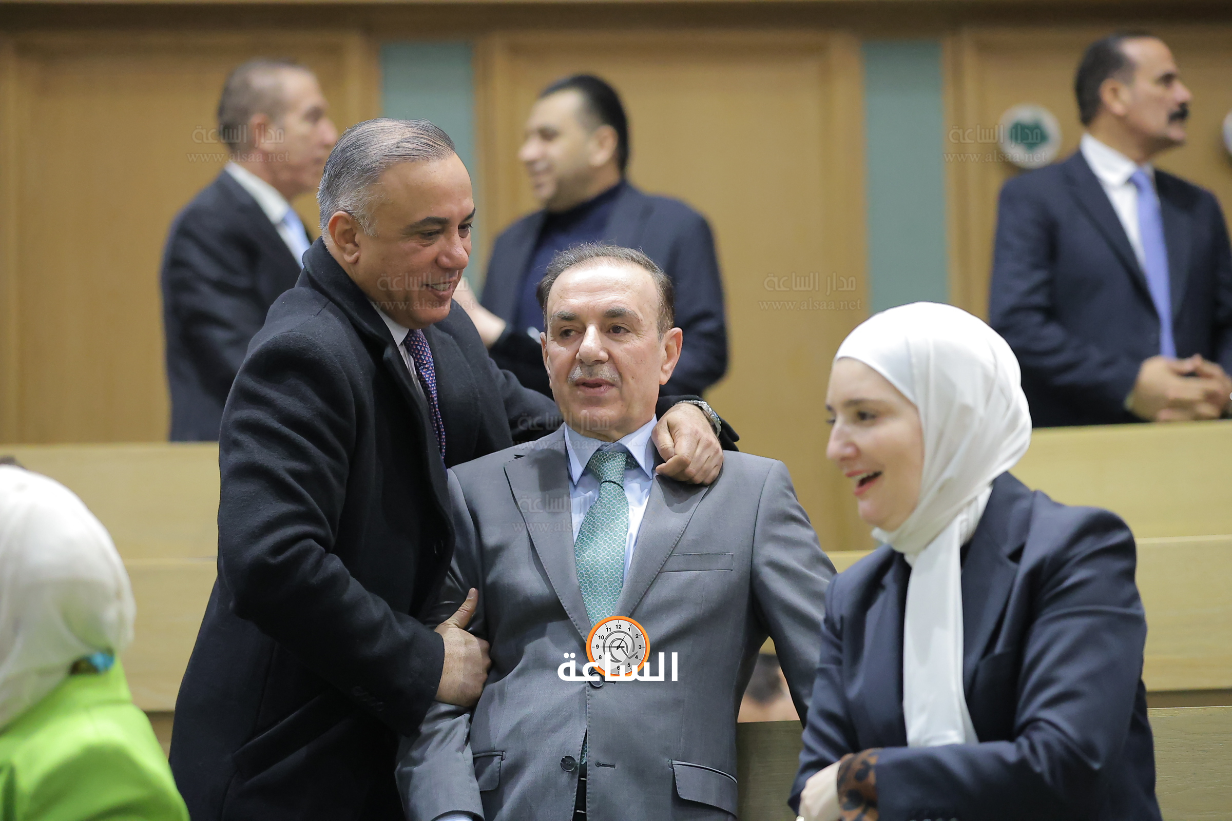 Madar Al-Saa Images 0.1432318009409841