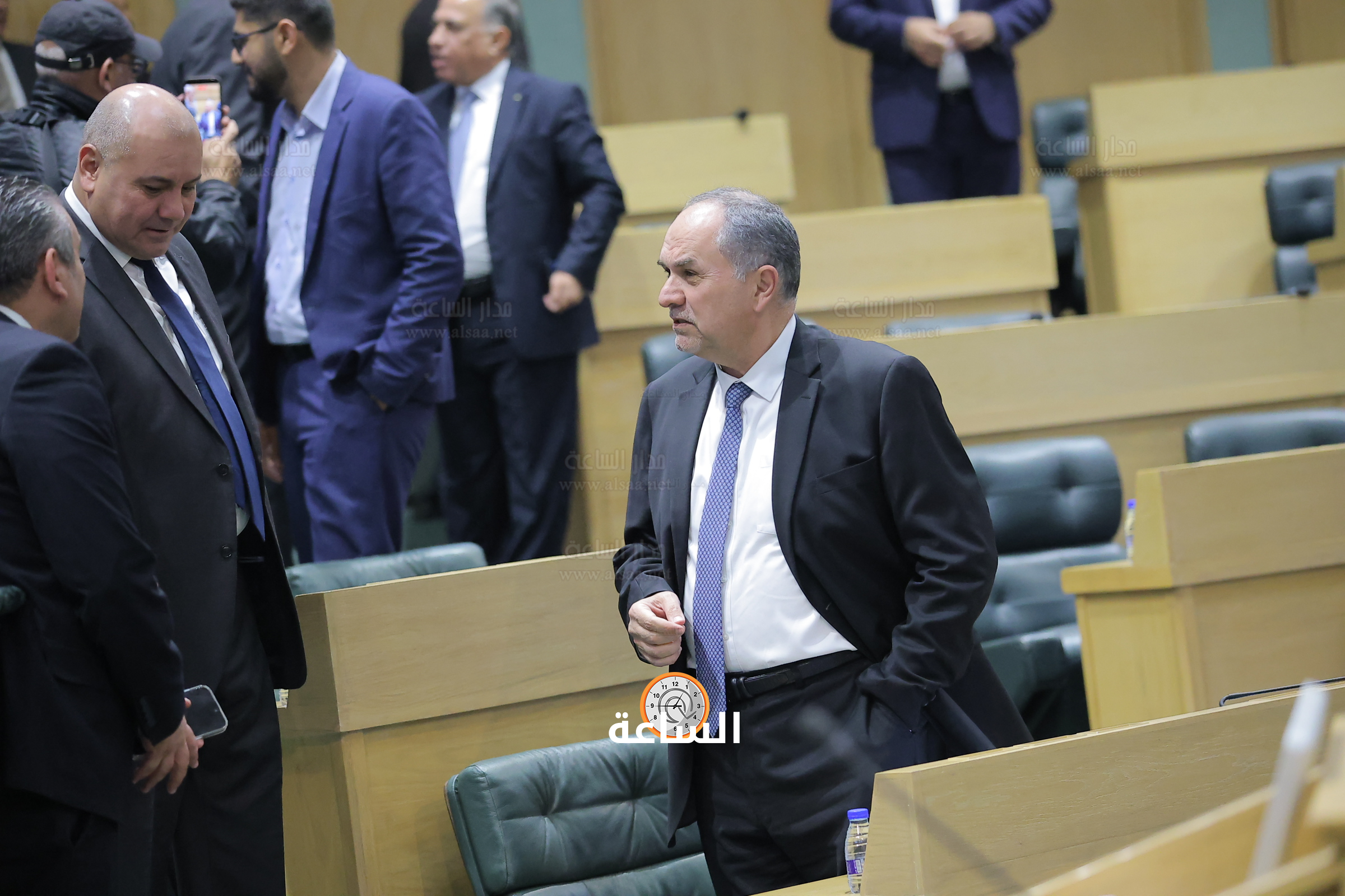 Madar Al-Saa Images 0.36435837638175395