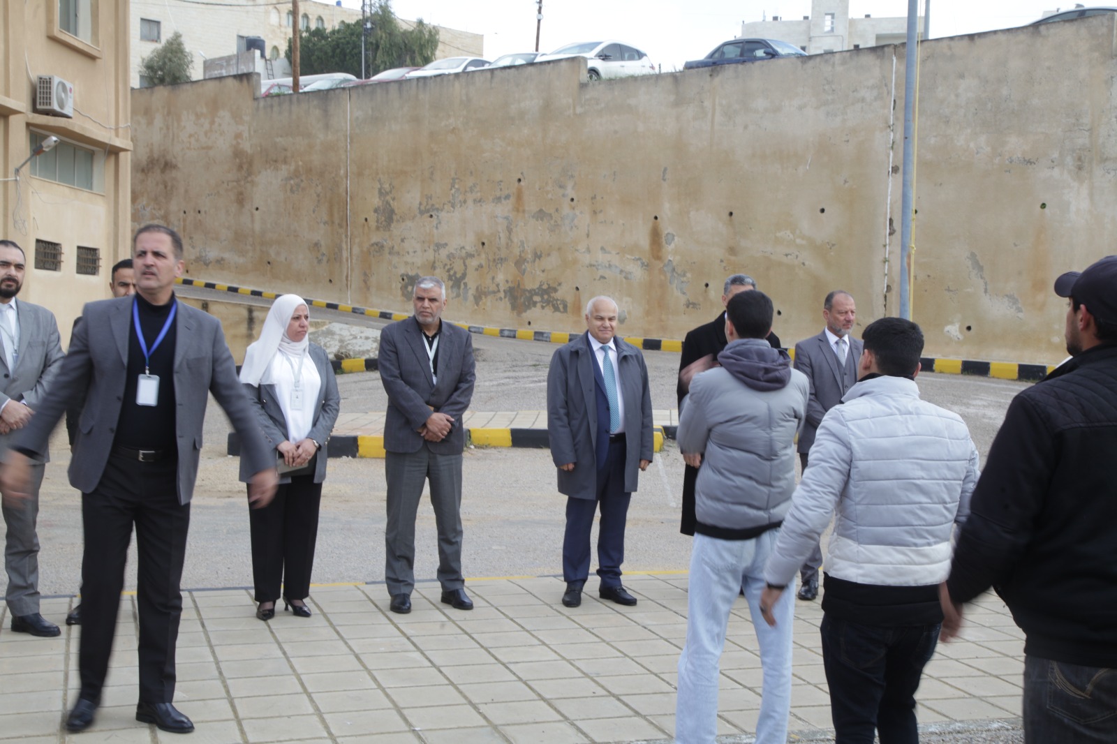 Madar Al-Saa Images 0.4651578509868173