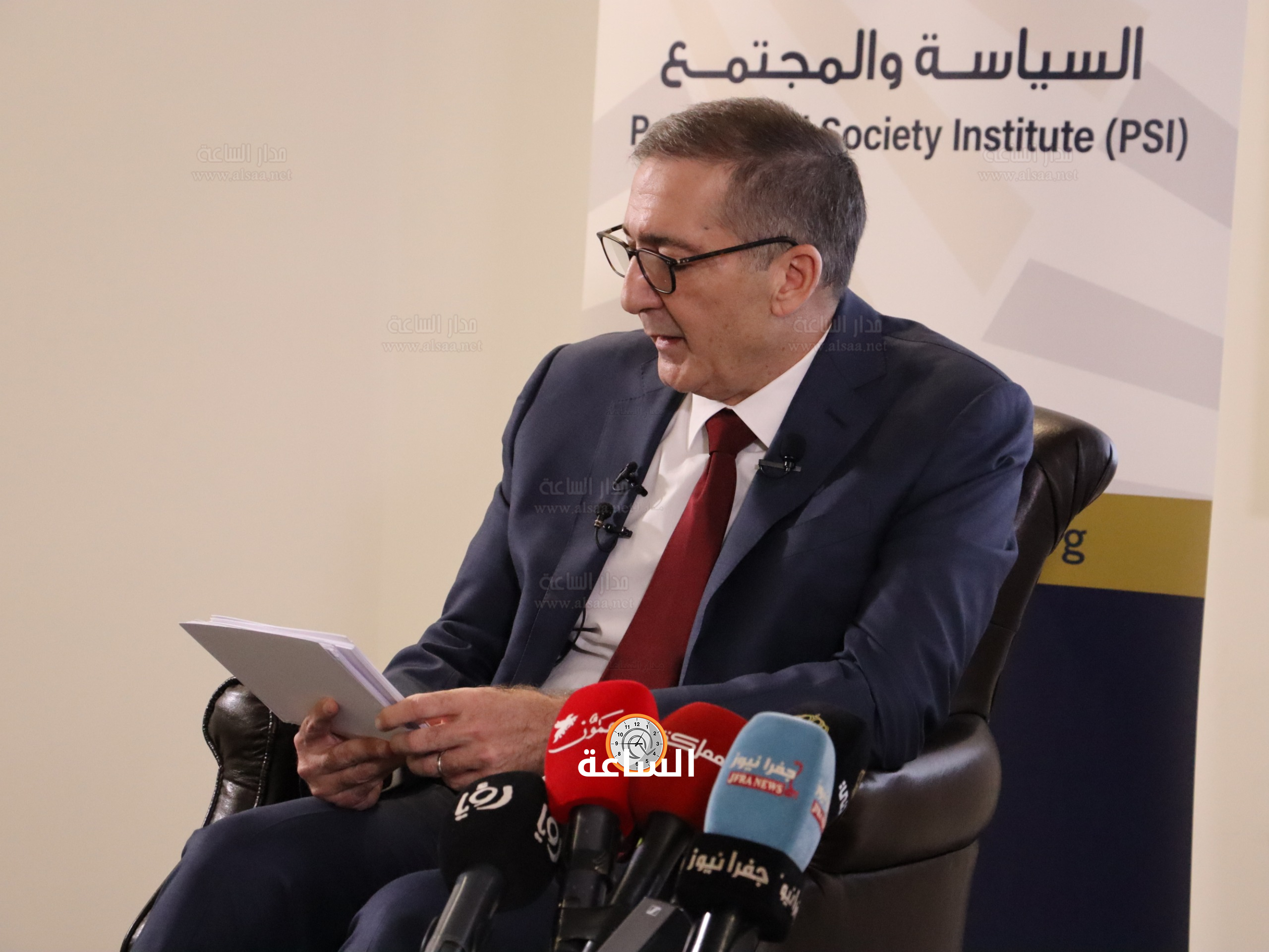 Madar Al-Saa Images 0.335220992267238