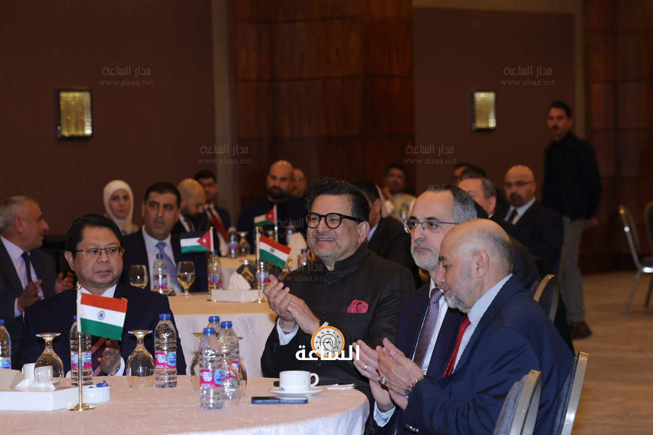 Madar Al-Saa Images 0.2973810238584407