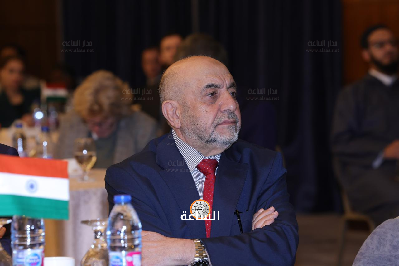 Madar Al-Saa Images 0.3914101575044652