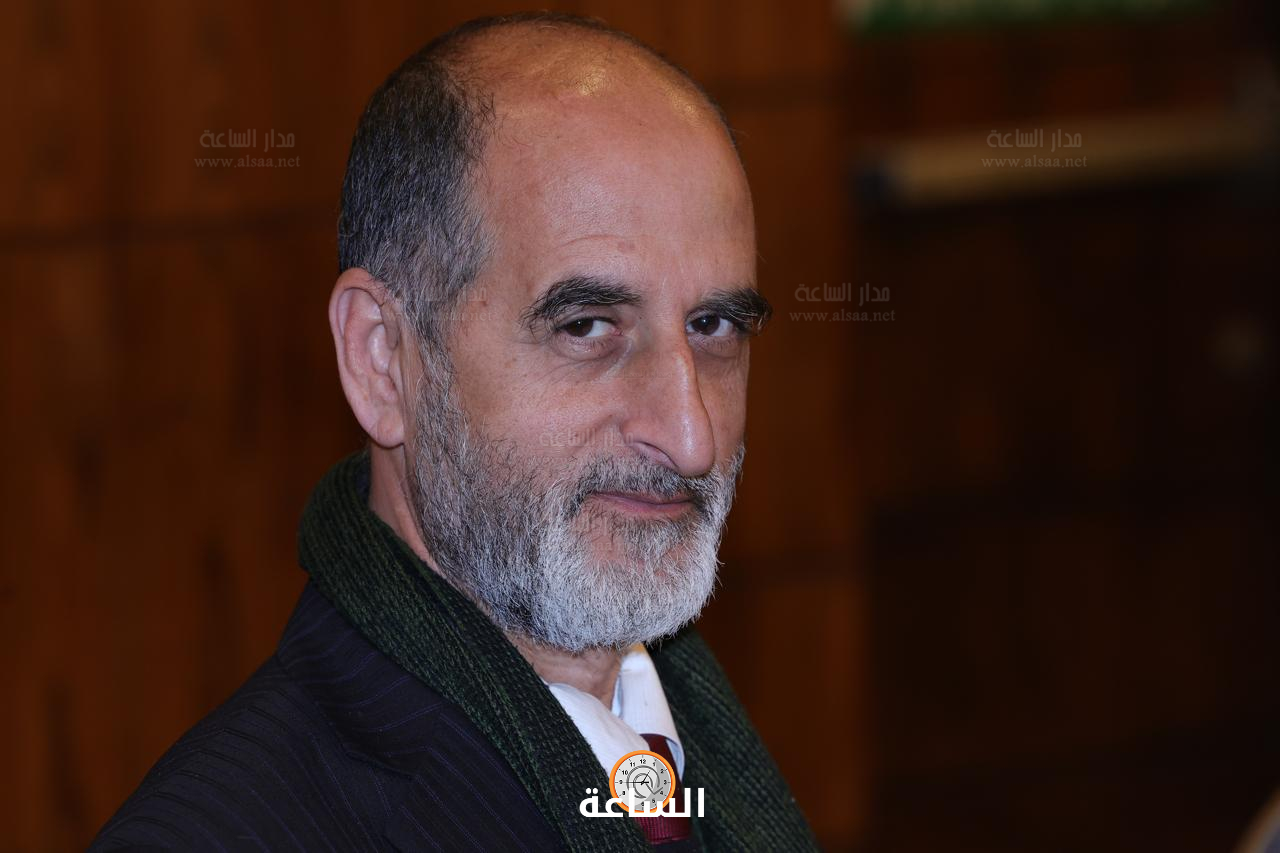 Madar Al-Saa Images 0.38613208896801465