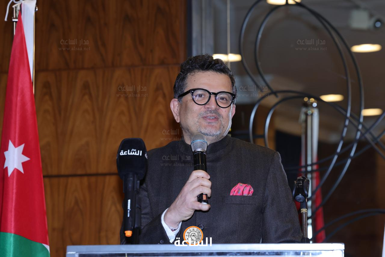 Madar Al-Saa Images 0.38042351229308613