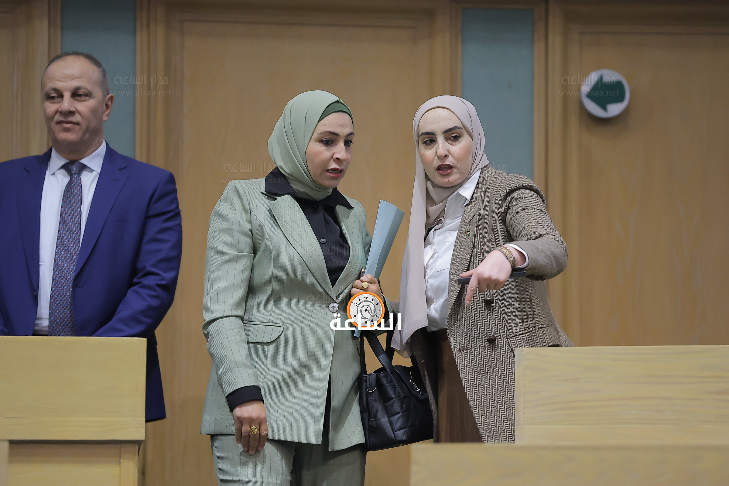 Madar Al-Saa Images 0.8897509990700876