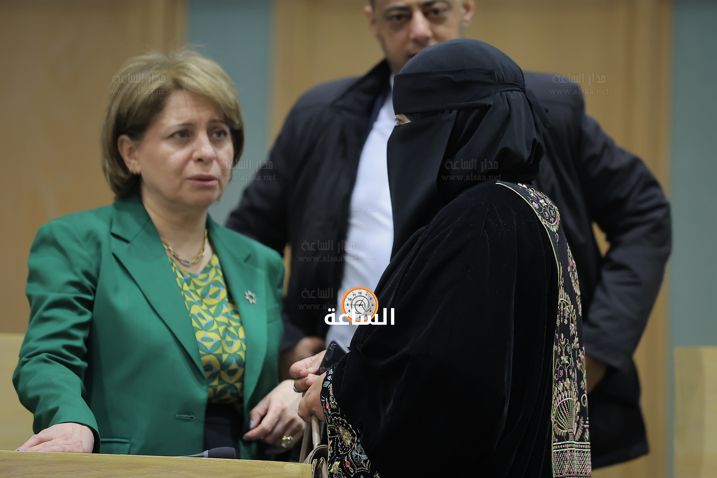 Madar Al-Saa Images 0.24996754761121887