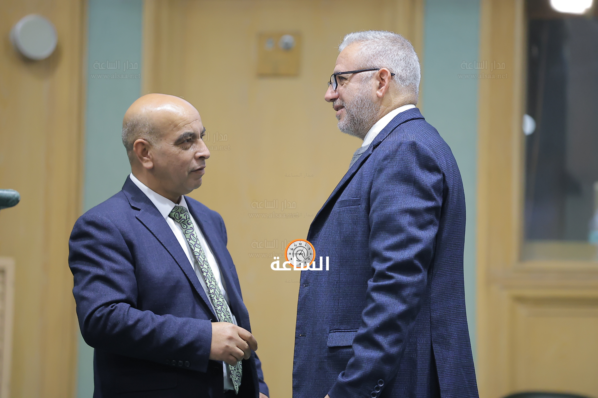 Madar Al-Saa Images 0.7767571378592178