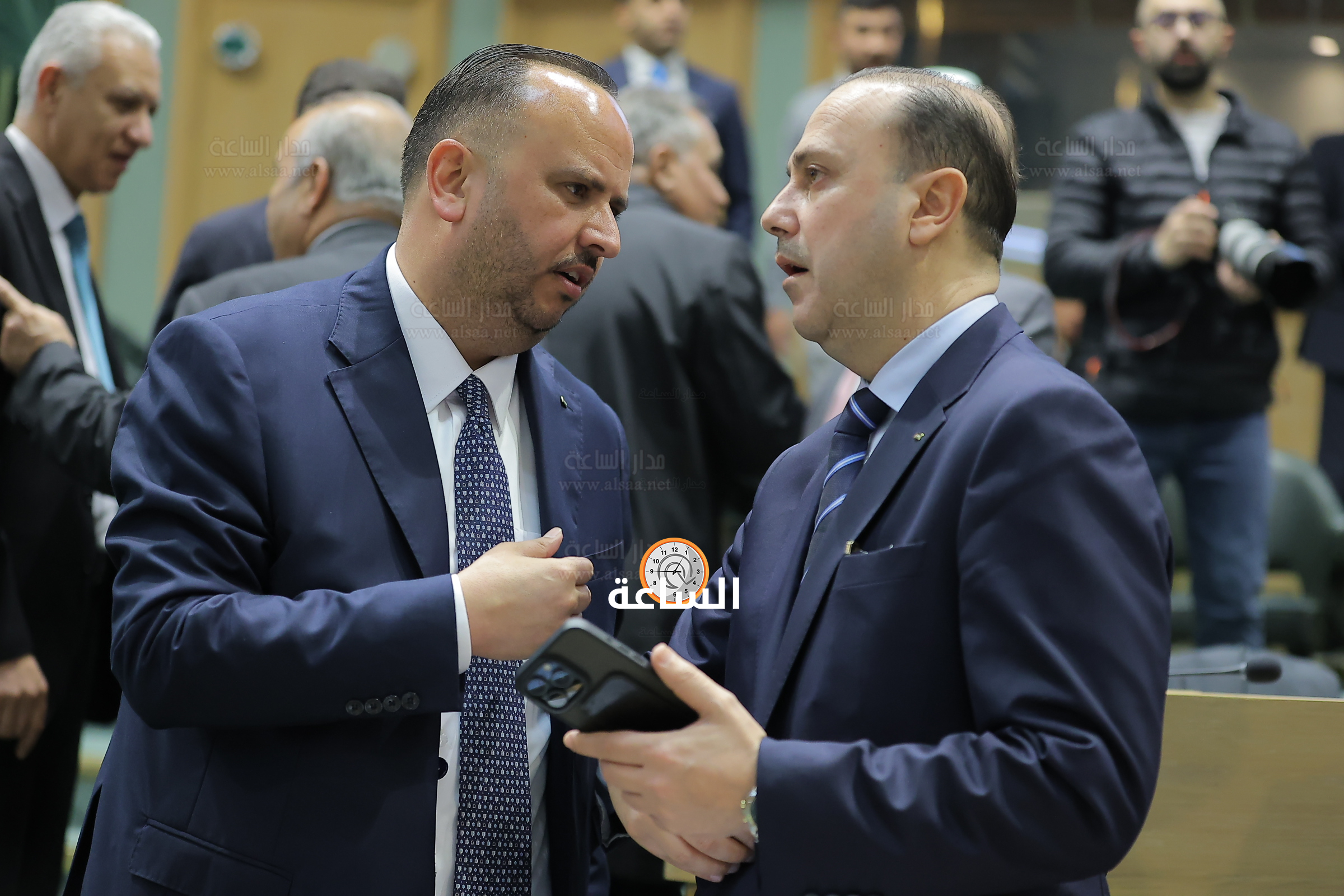 Madar Al-Saa Images 0.9187558358160104