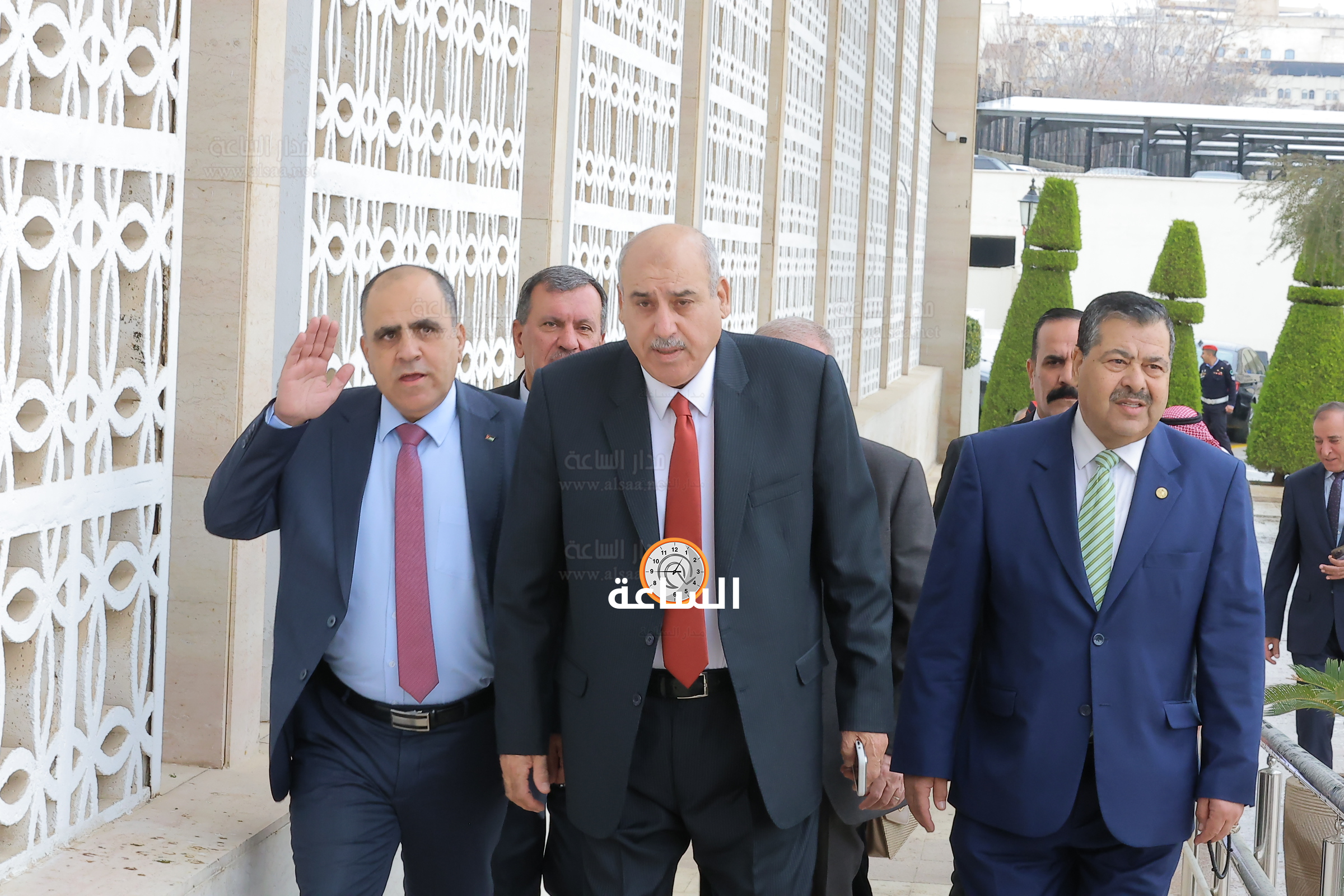 Madar Al-Saa Images 0.41209259047565505