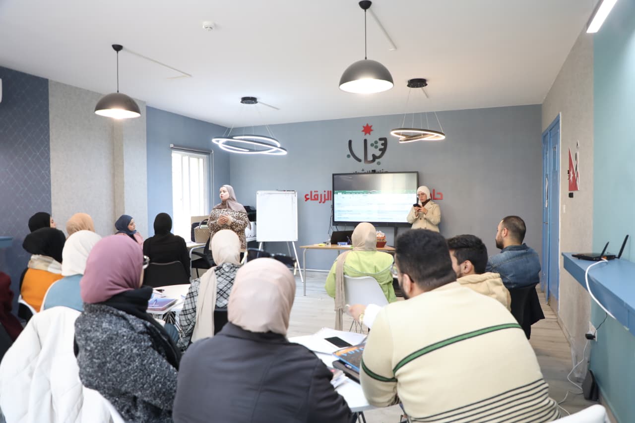 Madar Al-Saa Images 0.7448177877858554