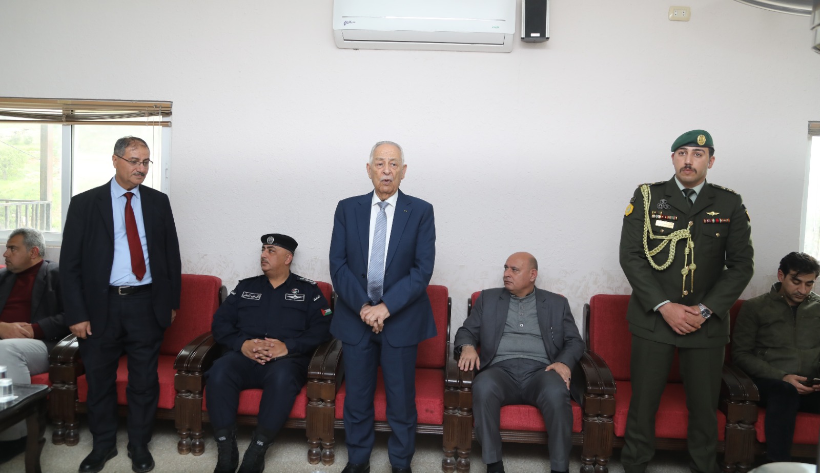 Madar Al-Saa Images 0.3580273114941812