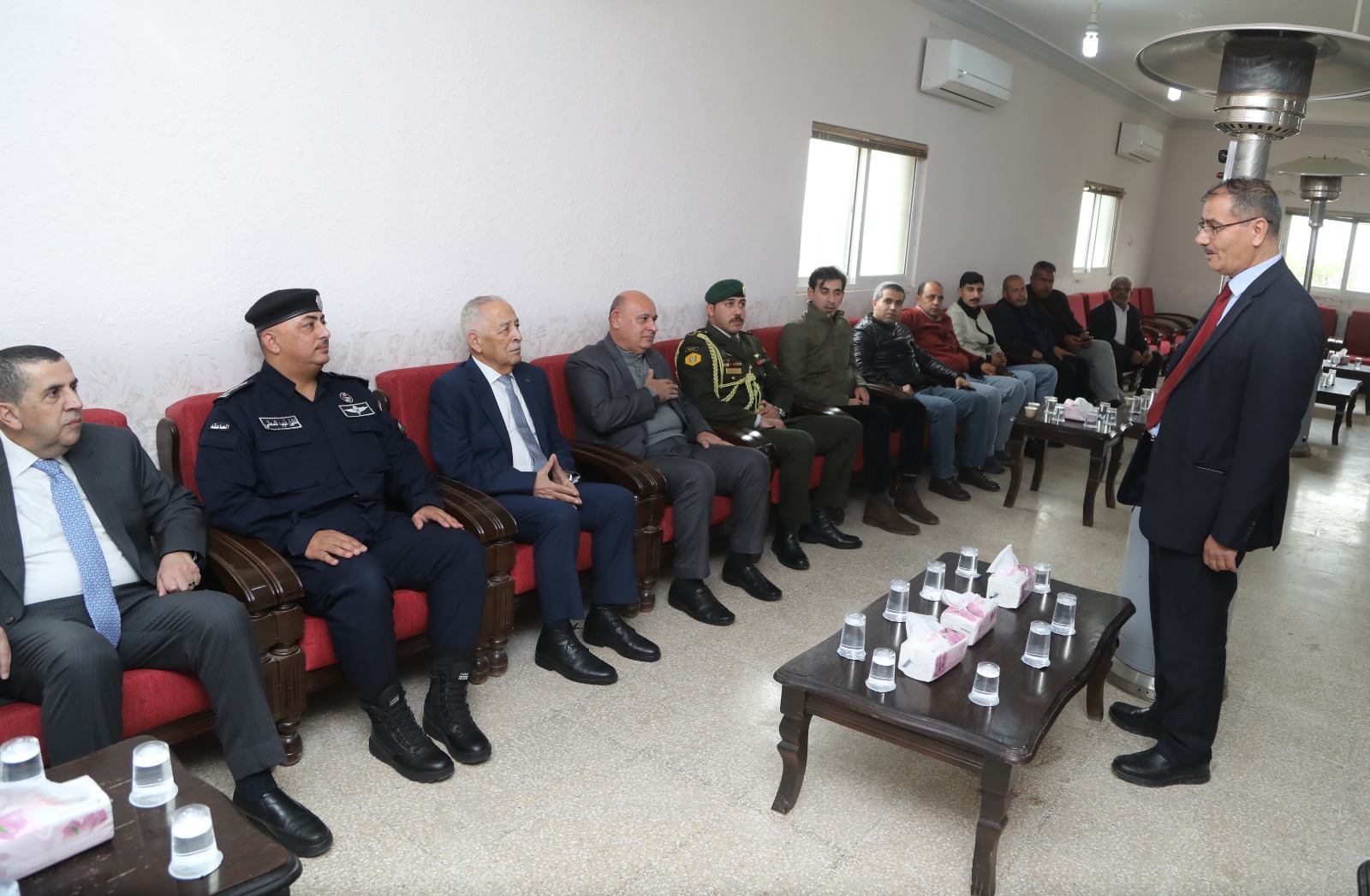 Madar Al-Saa Images 0.6471272845036562