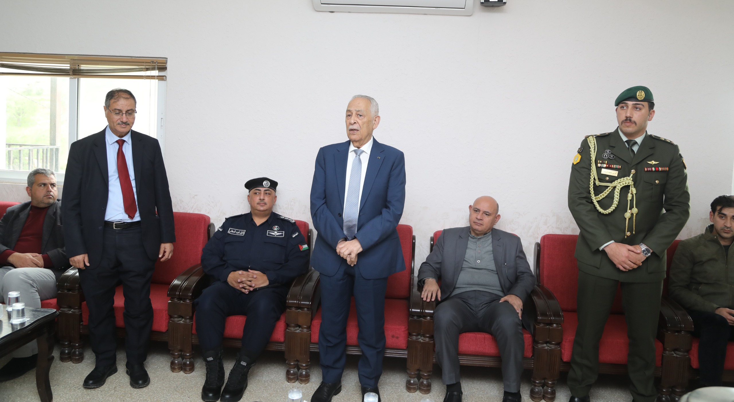 Madar Al-Saa Images 0.829622377027176