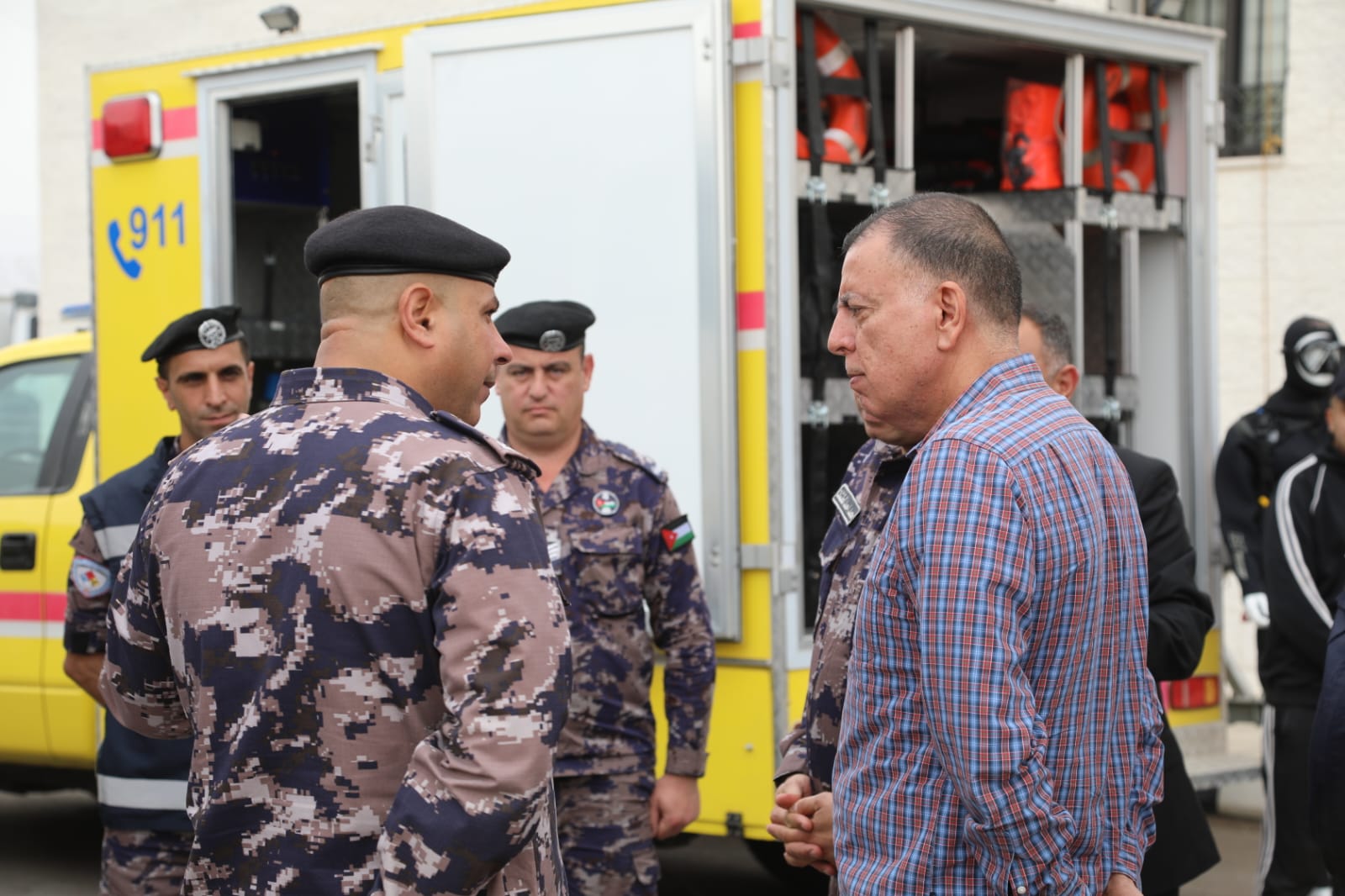 Madar Al-Saa Images 0.9840257480618921