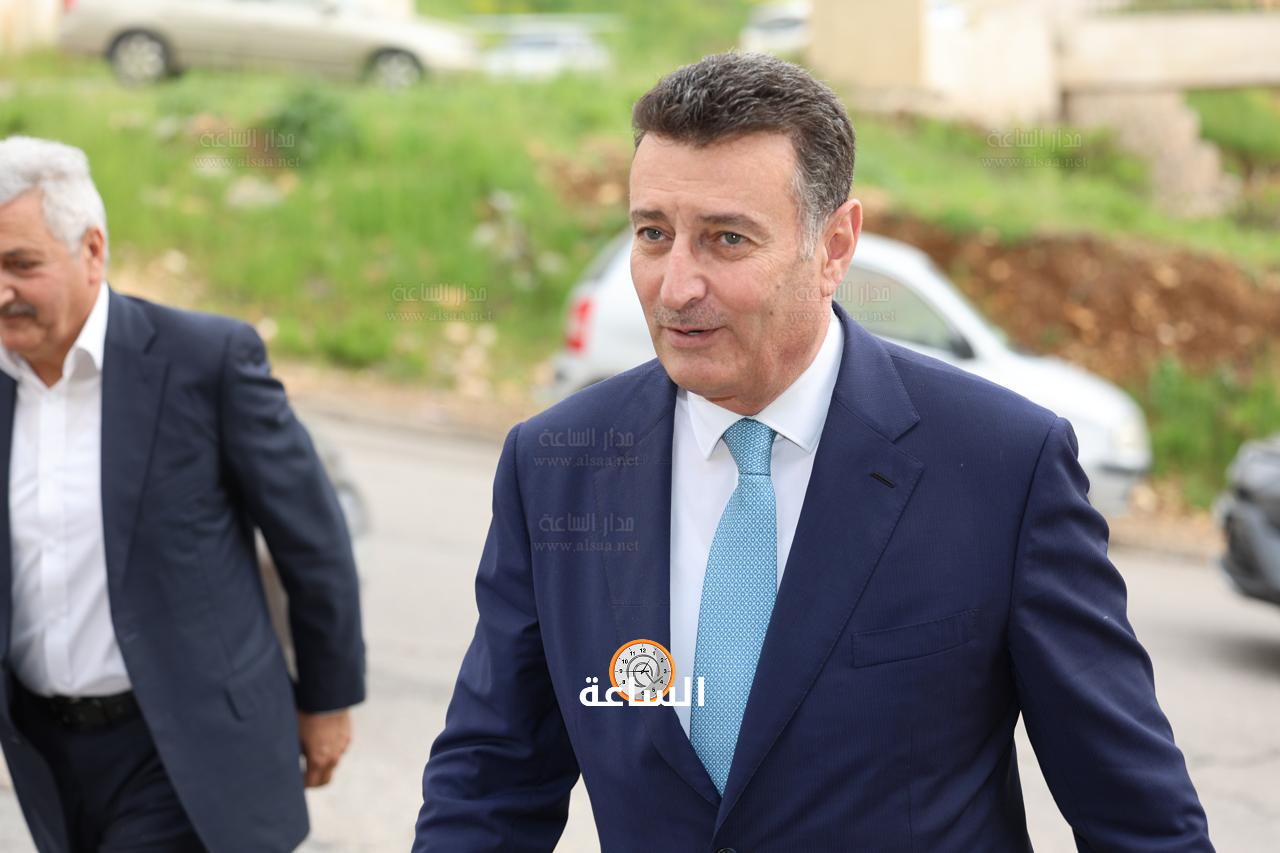 Madar Al-Saa Images 0.749354326792744