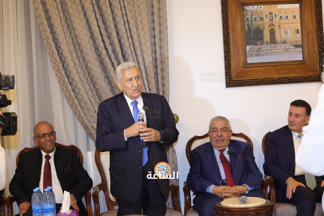 Madar Al-Saa Images 0.7930665800243549