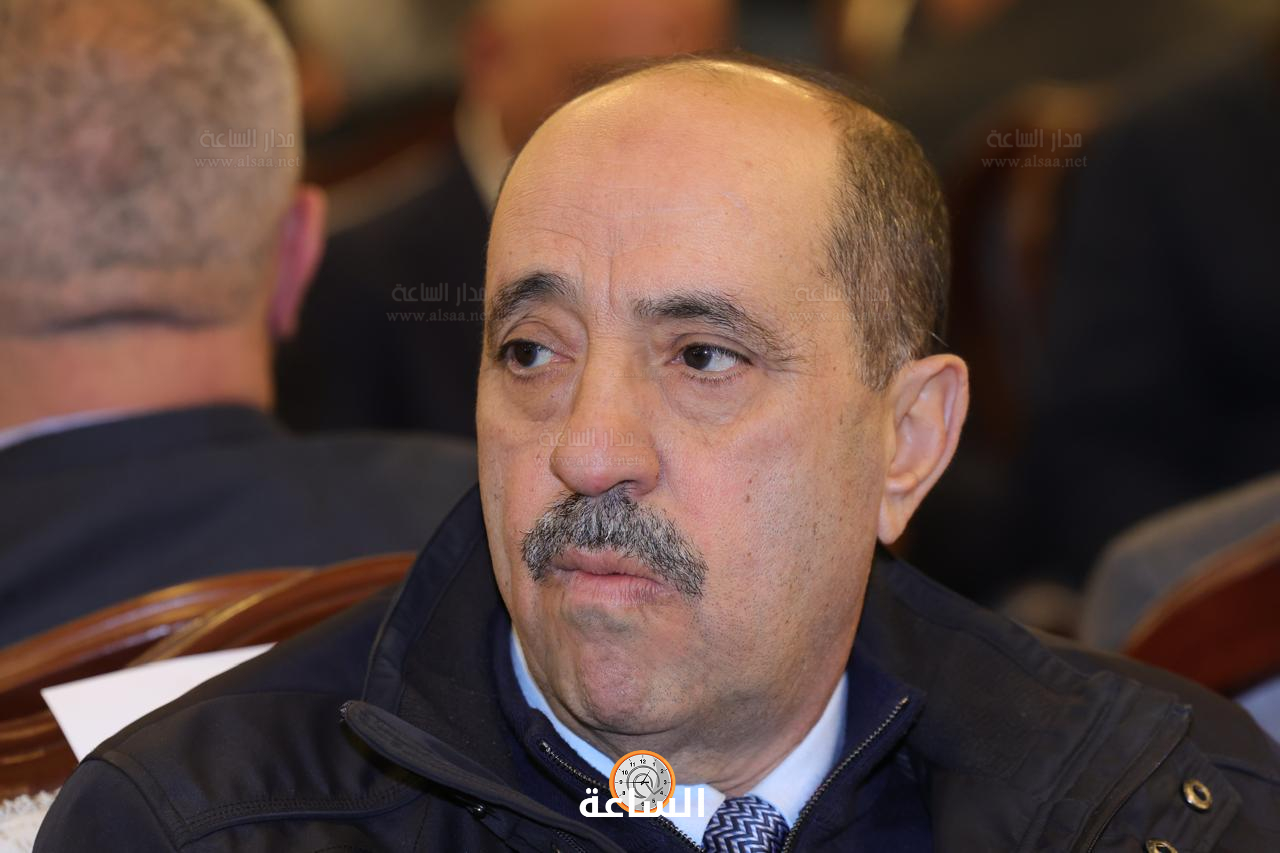 Madar Al-Saa Images 0.4706089668879895