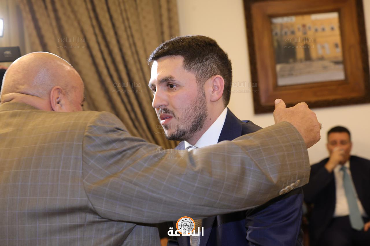 Madar Al-Saa Images 0.8847207662882516