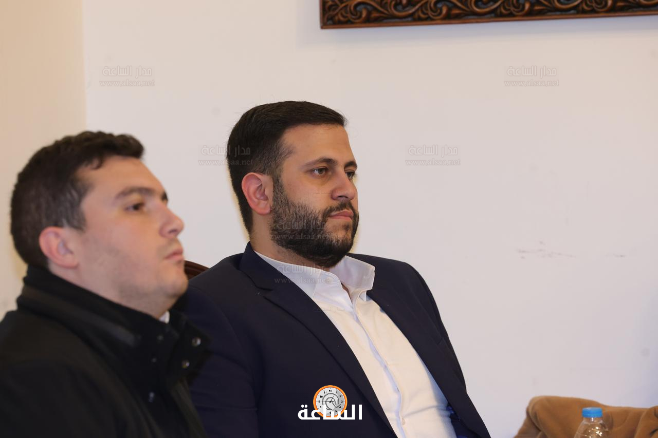 Madar Al-Saa Images 0.49764068864250854