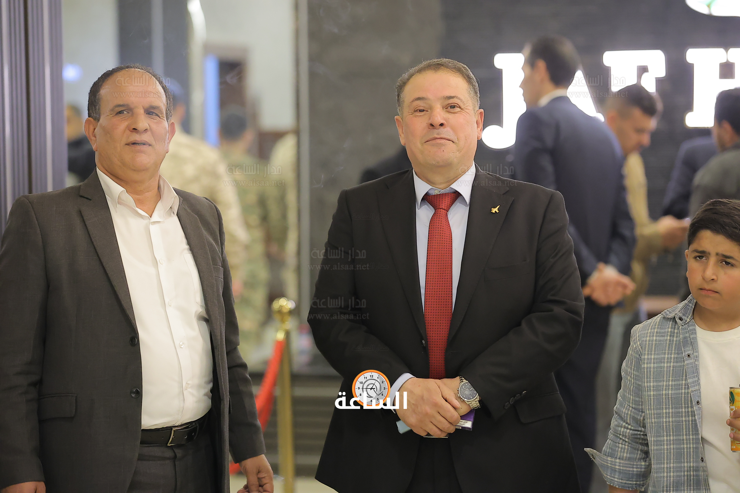 Madar Al-Saa Images 0.9912120307287143