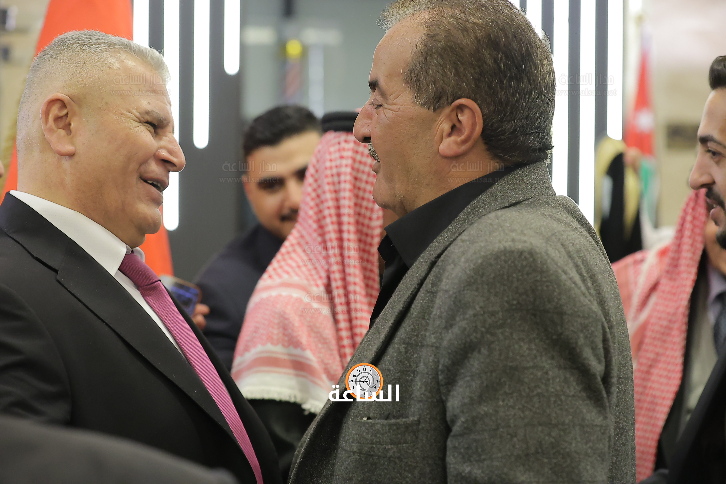 Madar Al-Saa Images 0.5451767858269182